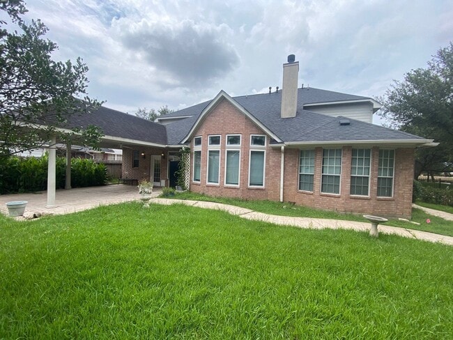Building Photo - 1803 Red Bud Ln