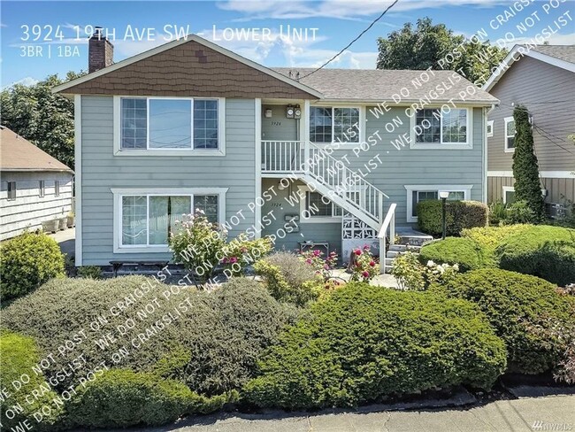 Primary Photo - West Seattle - Beautiful 3 bed / 1 bath la...