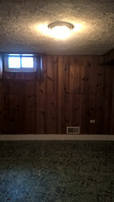 Building Photo - 923 Bonaparte Ave