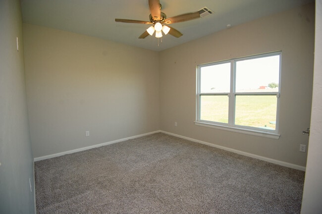 Building Photo - 110 Bandera ST