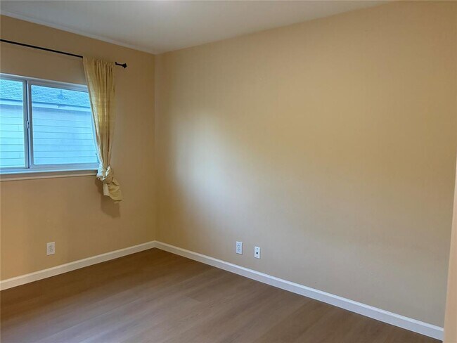 Building Photo - 88 Elm Hill Ct