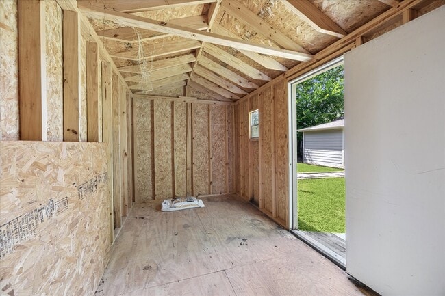 Building Photo - 5014 Yellowstone Blvd