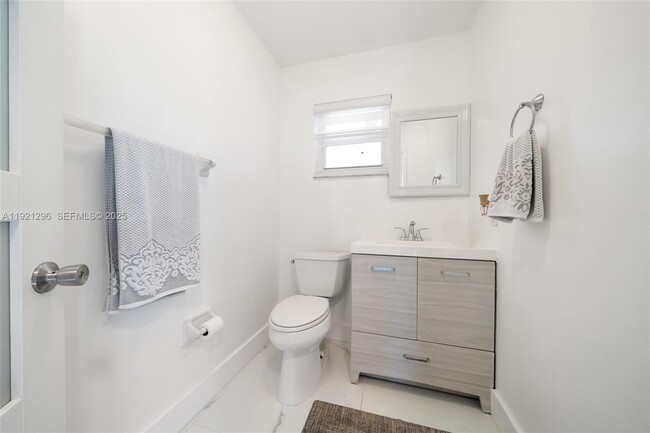 Building Photo - 15484 SW 42nd Terrace