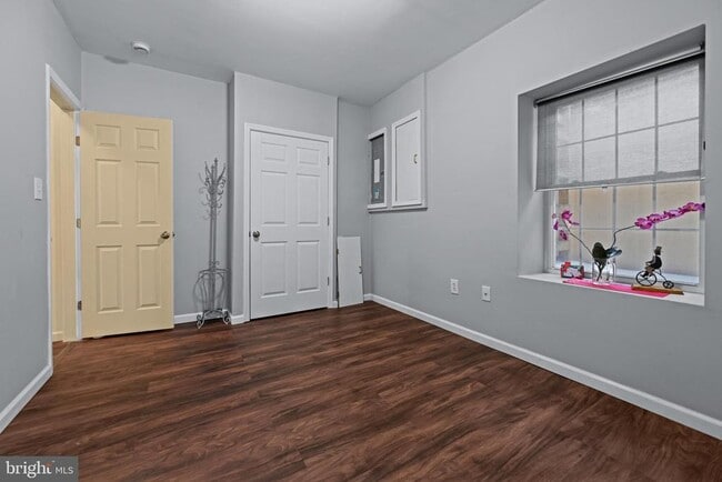 Building Photo - 4018 Tiber Falls Dr