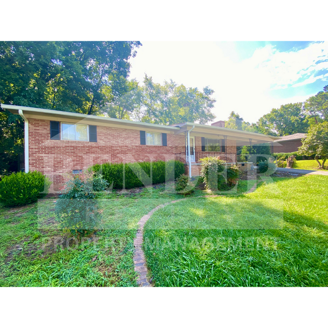 Building Photo - SINGLE FAMILY HOME IN THE CITY