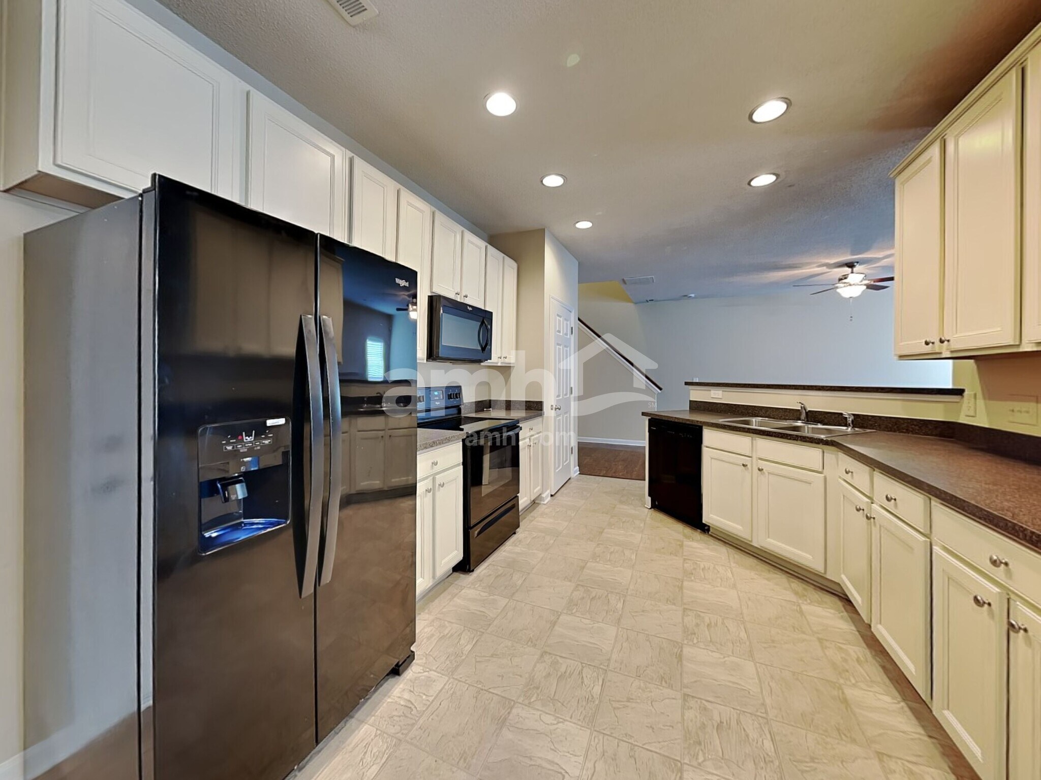 Building Photo - 696 Winners Cir