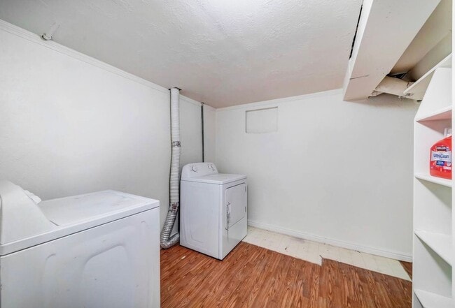 Building Photo - Cozy 4 bedroom 2 bath house in Provo