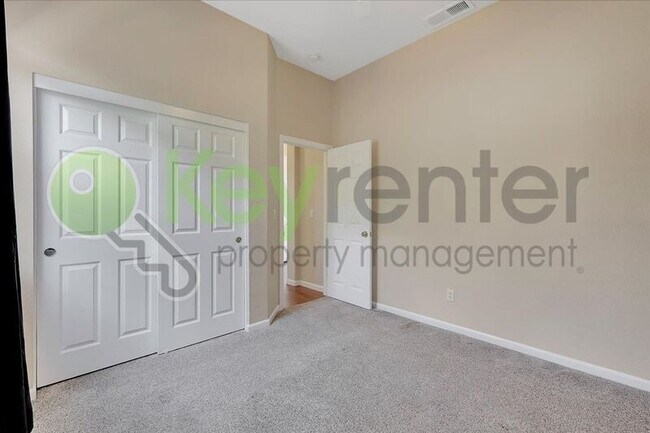 Building Photo - 9448 Syrah Ct