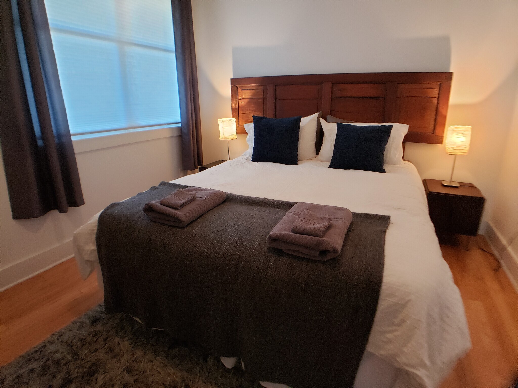 Building Photo - 915 Haywood Rd