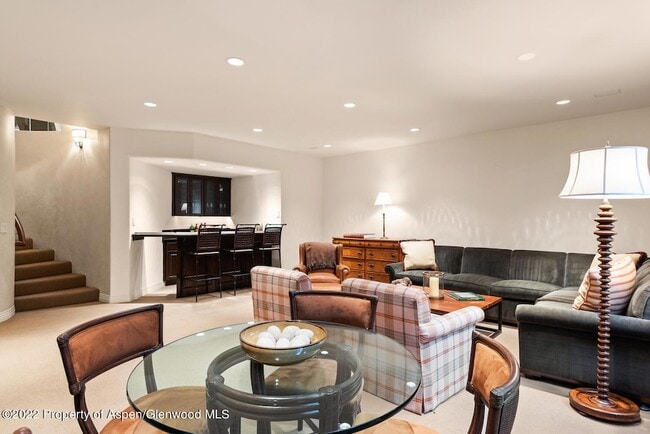 Building Photo - 504 N 8th St