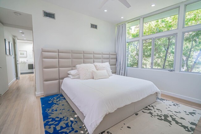 Building Photo - COMING SOON! 3 Bedroom Home for Rent in West Hollywood!