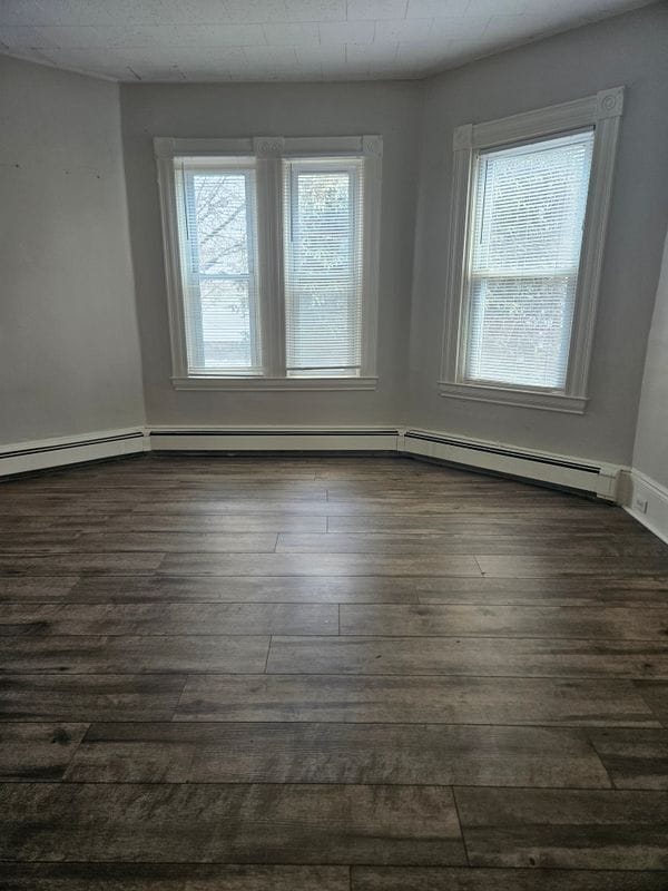 Building Photo - 110 W Main St