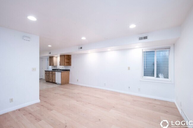 Building Photo - 5068 Murray Blvd