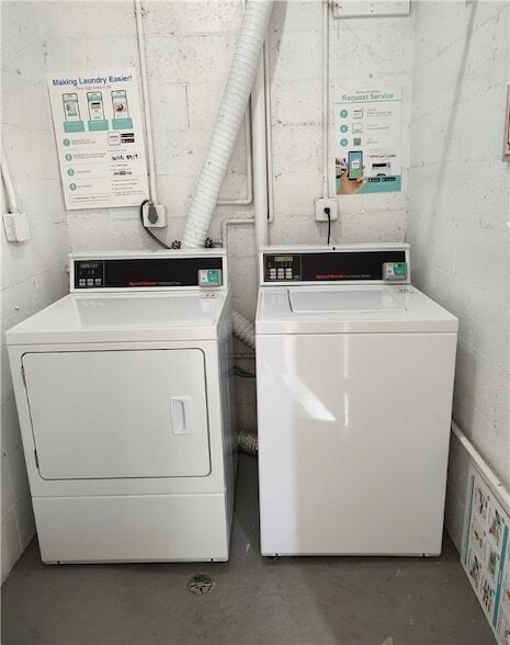 Building Photo - 8 Vista Palm Ln