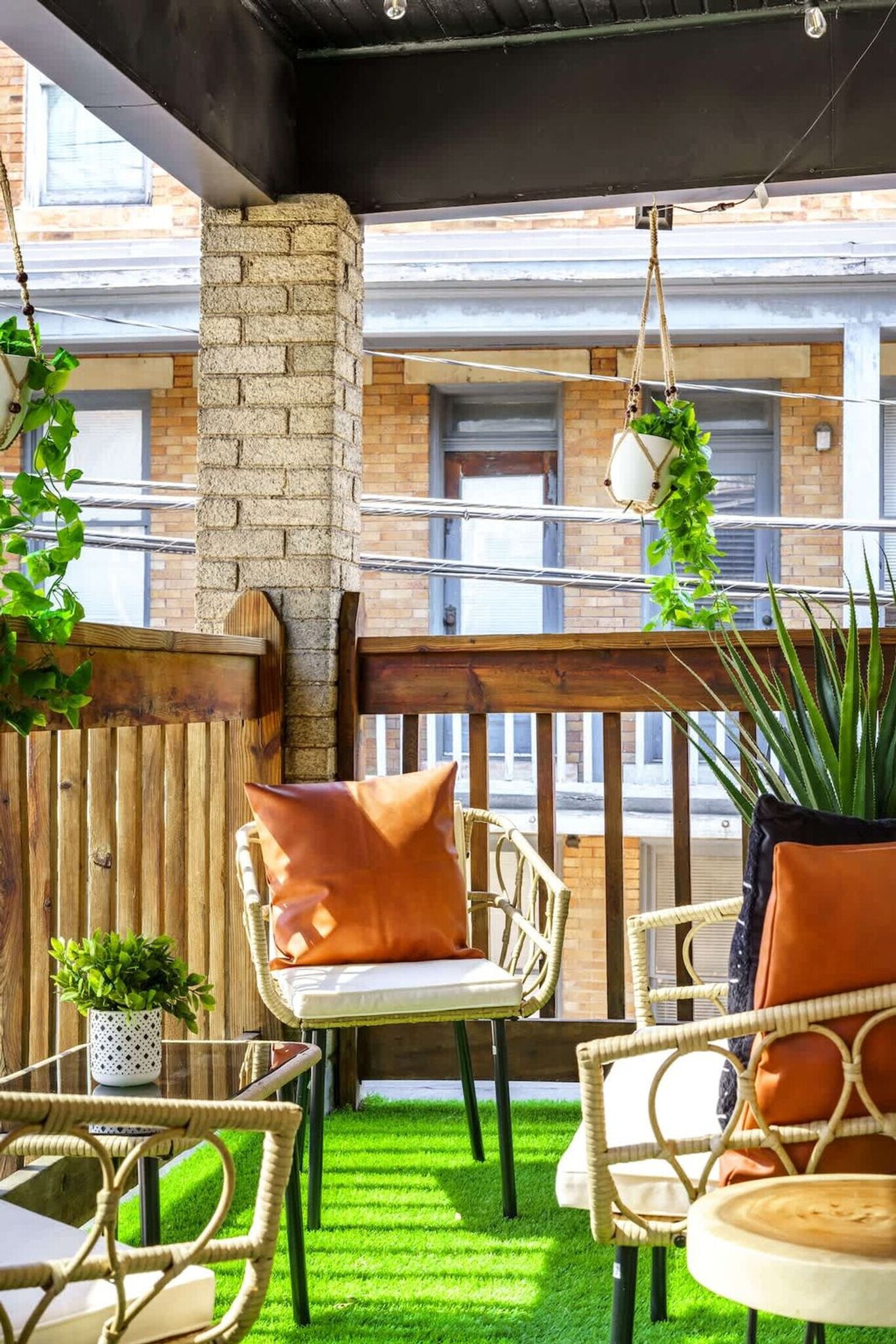 Building Photo - 29 Lundy St