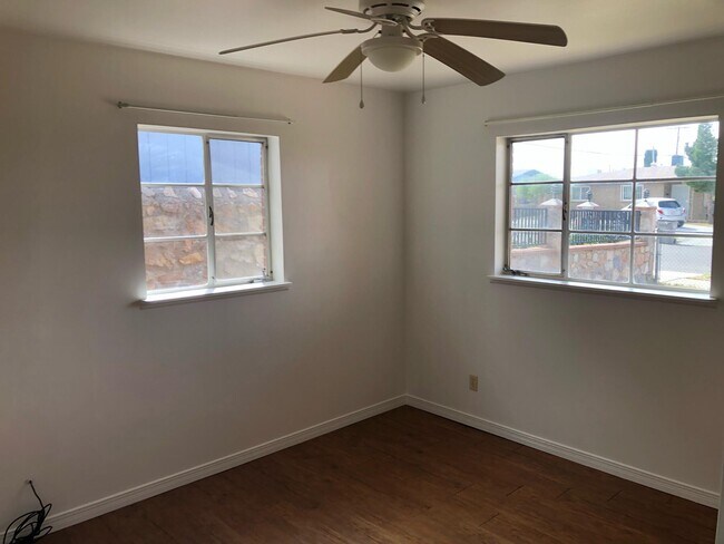 Building Photo - 5731 Middlesboro Ave