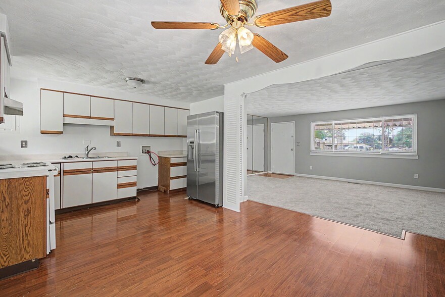 Building Photo - 4558 Cordell Dr