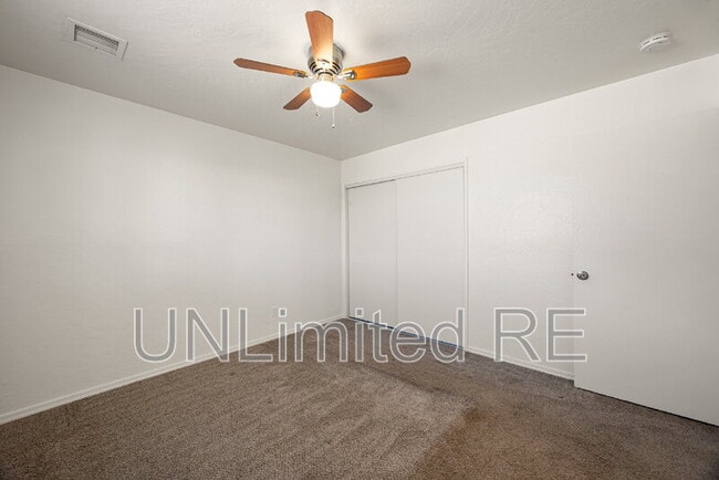 Building Photo - 8430 E Sommer Dr