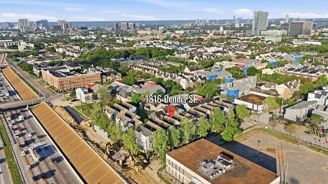 Building Photo - 1816 Dennis St