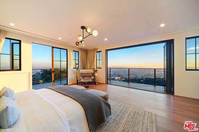 Building Photo - 2020 Cyprean Dr