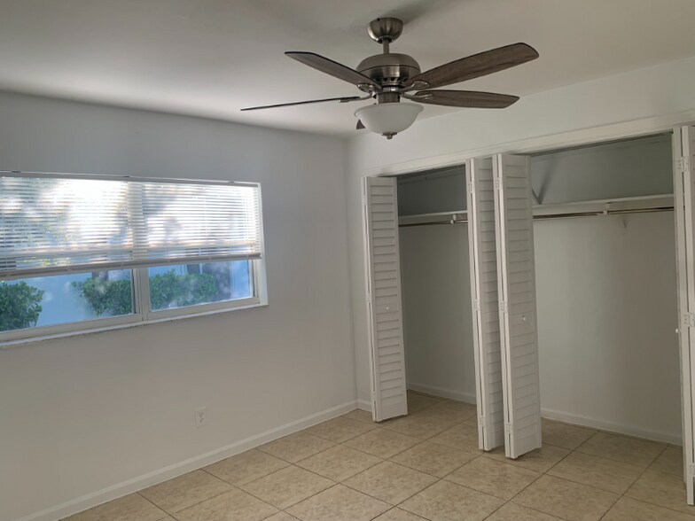 Building Photo - 623 92nd Ave N