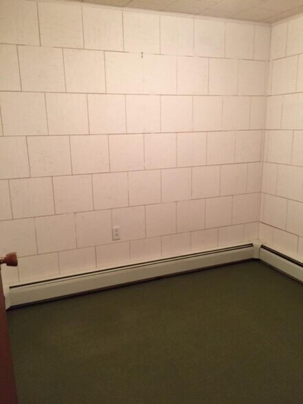 ( office, craft or storage) - 300 S Side Dr