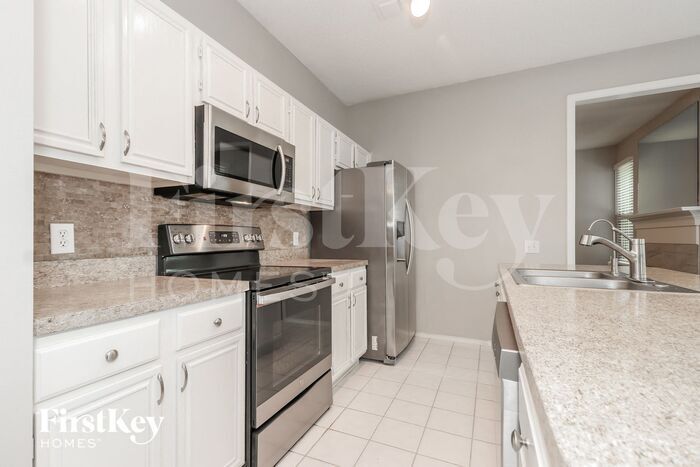 Building Photo - 1500 Park Chase Ave