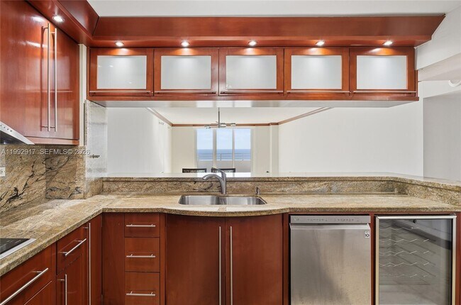 Building Photo - 5555 Collins Ave