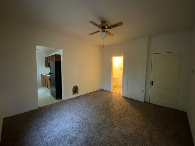 Building Photo - 1400 Bass Ave