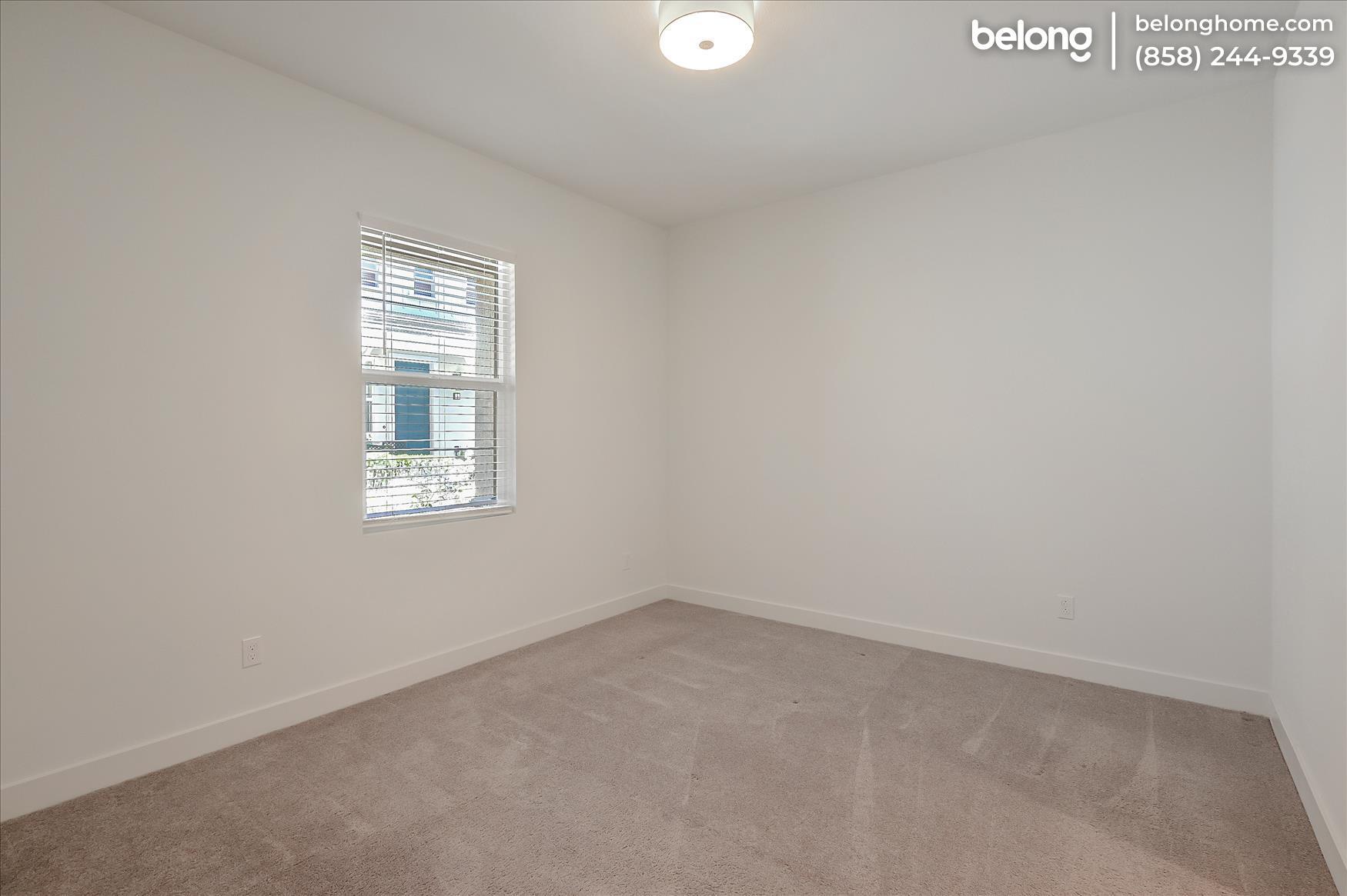 Building Photo - 4367 Pacifica Wy