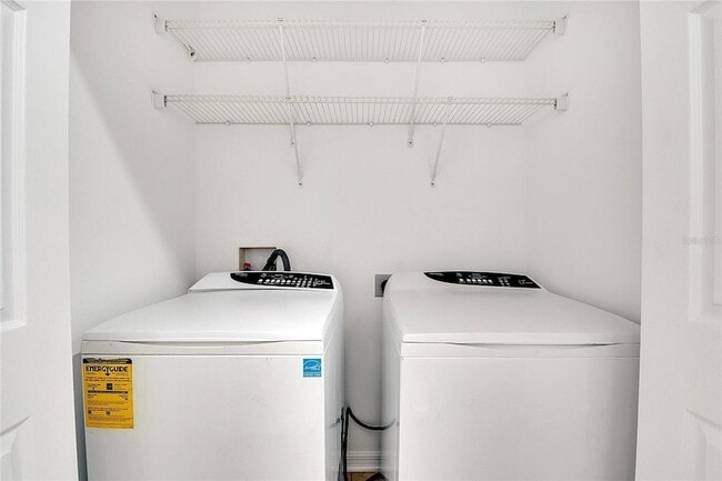 Building Photo - 9161 Shepton St