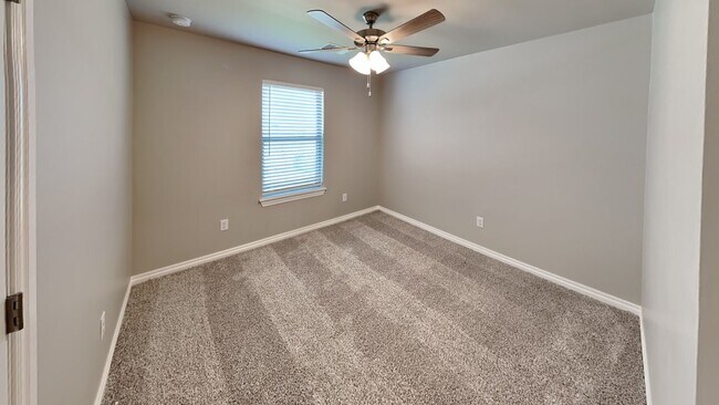 Building Photo - Spectacular 3 Bedroom 2.5 Bathroom Home in...