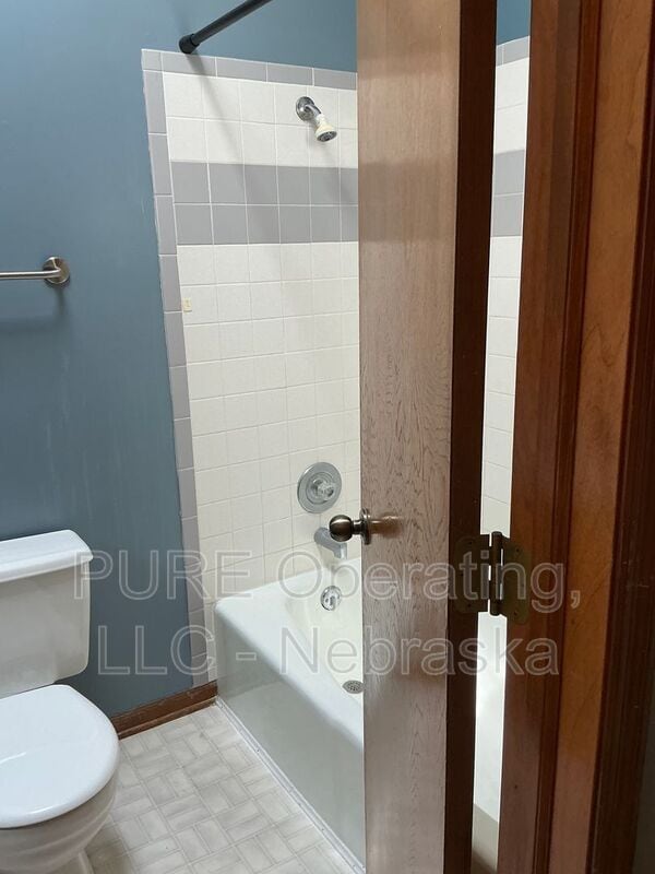 Building Photo - 5018 S 163rd St
