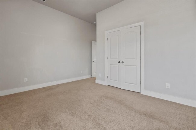 Building Photo - 1105 Legacy Xing
