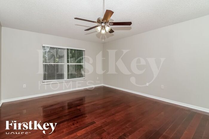 Building Photo - 469 Dominish Estates Dr