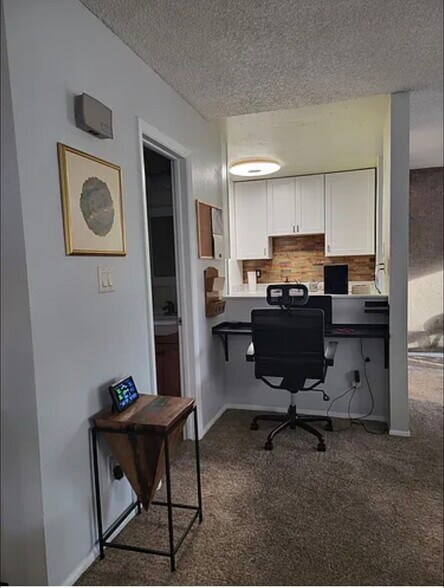 Building Photo - 1205 Centaur Cir