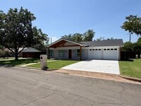 Building Photo - 3BR / 2BA House | Completely Renovated | Midway ISD
