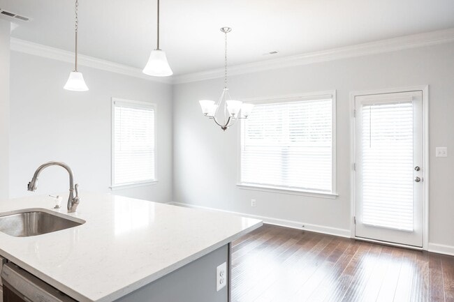 Building Photo - Beautiful 3 Bedroom Home on Corner Lot in ...