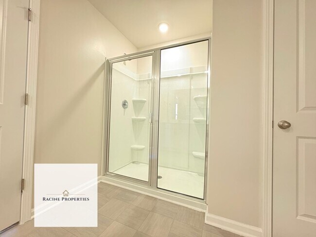Building Photo - Stylish 4-bedroom Home in Greer, SC