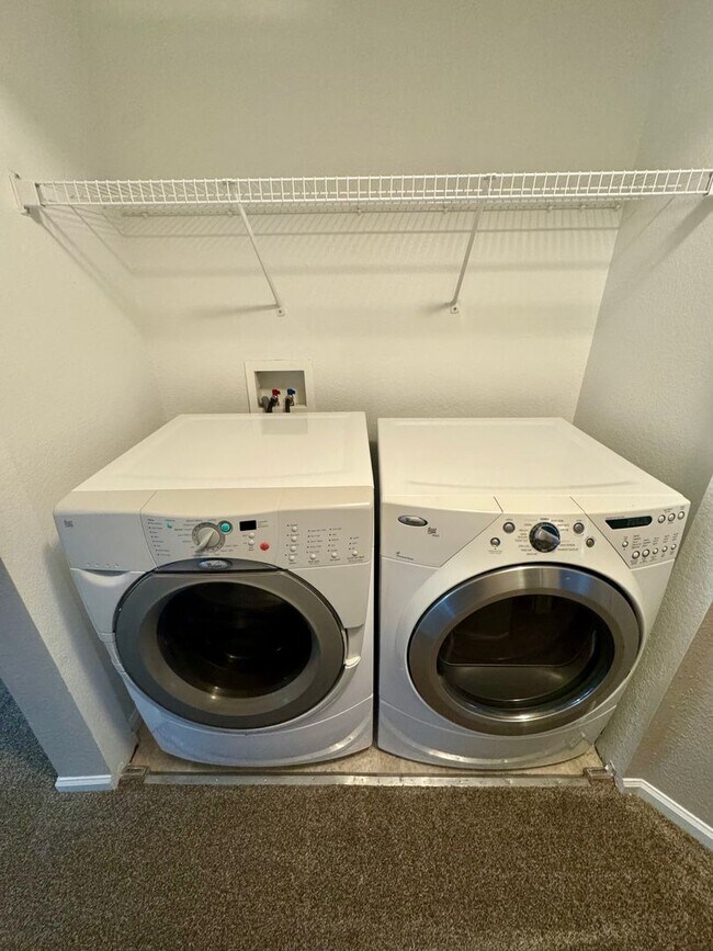 Building Photo - 3 Bedroom Home in Peyton