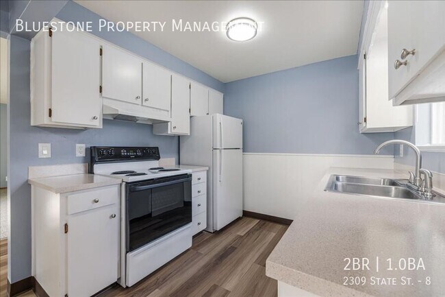 Building Photo - 2309 State St