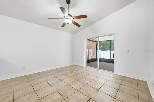 Building Photo - 13817 Valleybrooke Ln