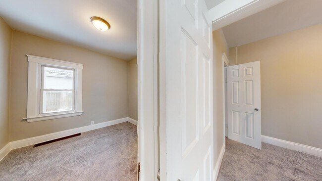 Building Photo - 4500 W 39th St