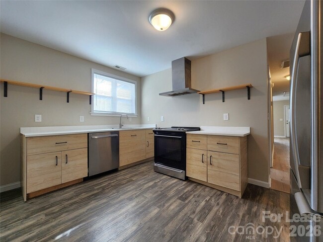 Building Photo - 1419 Oakshade Ave