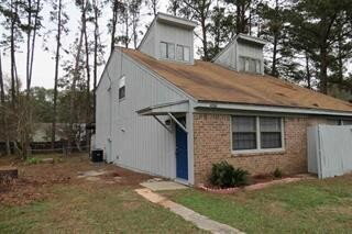 Building Photo - Delightful two story town home.