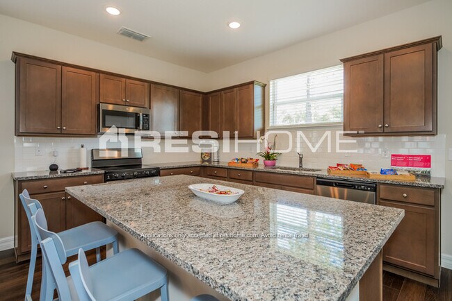 Building Photo - 8148 Arrow Wood Lp