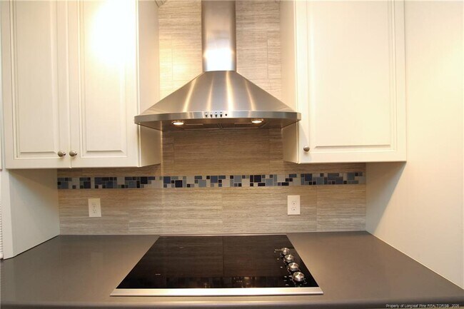 Building Photo - 100 Fawn Ct