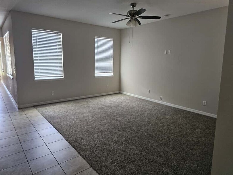 Building Photo - 32717 Coldwater Creek Loop