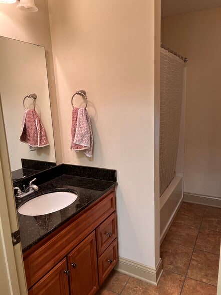 Building Photo - 1613 Muscovy Way