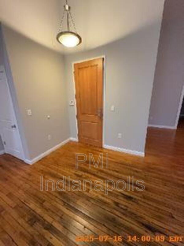 Building Photo - 141 S Meridian St